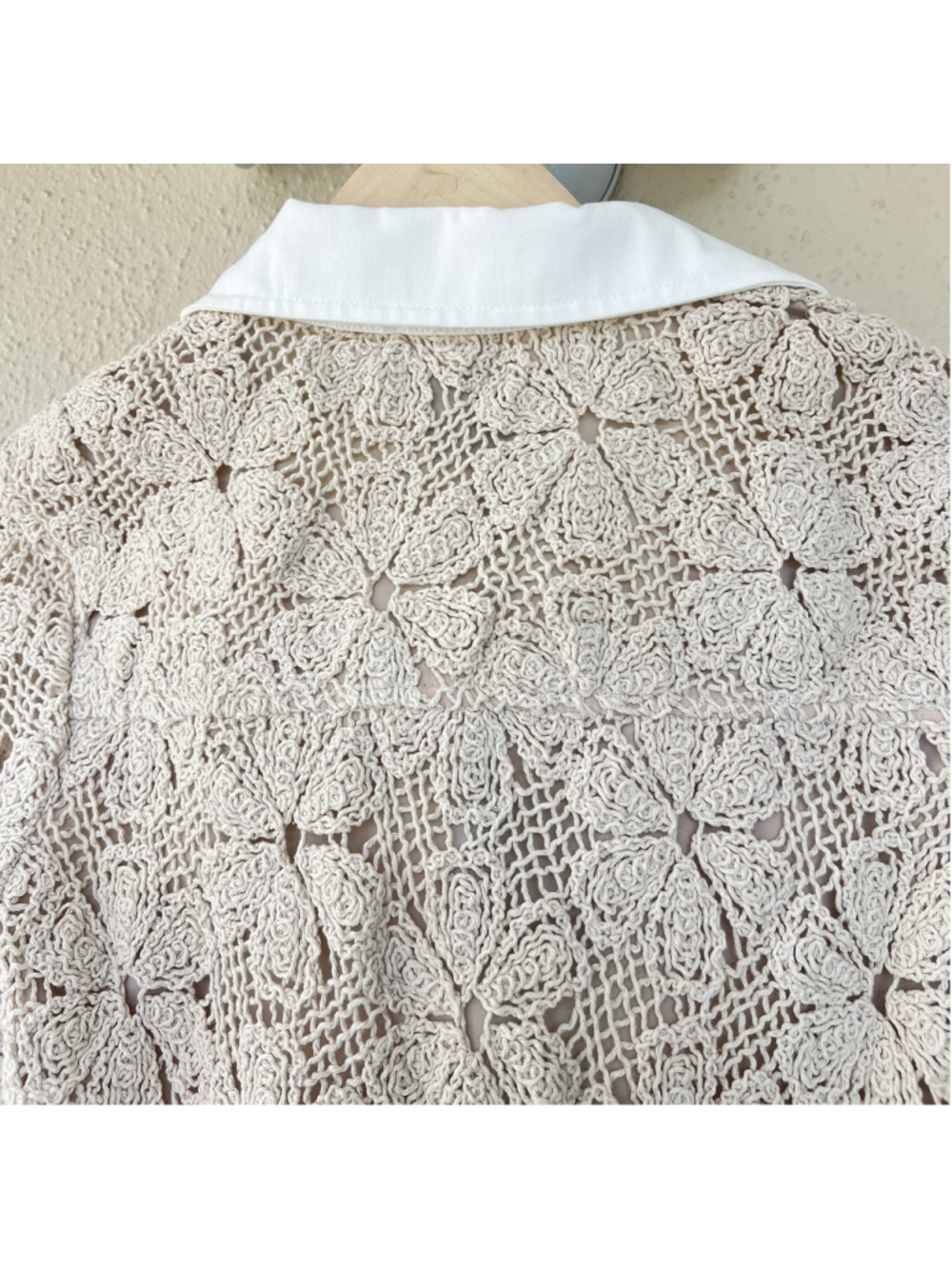 TUCKERNUCK Tan Crochet Collier V Neck Mini Dress Beach Vacation Resort Coastal - Picture 12 of 14